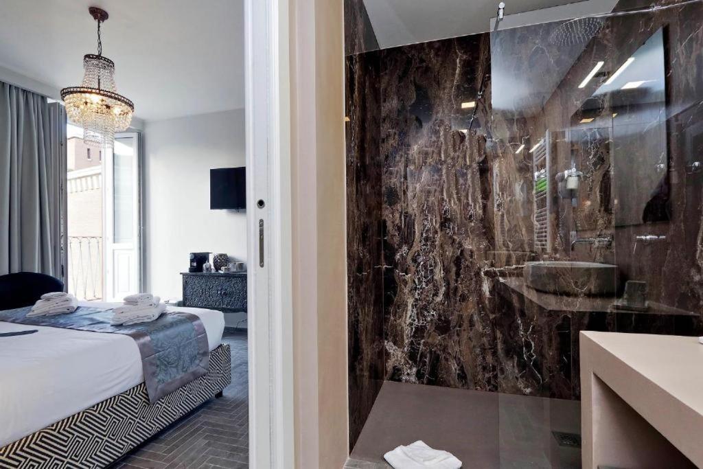 Della Croce Rooms Rome Exterior photo